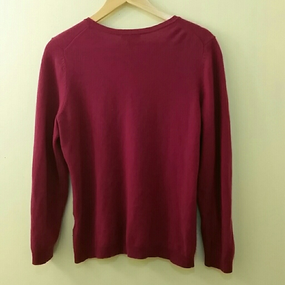 Cashmere sweater. - Picture 2 of 3